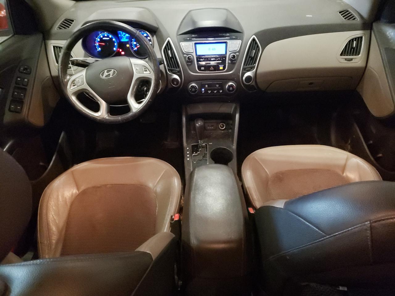 2012 Hyundai Tucson VIN KM8JU3AC1CU468850 Copart auction photo, burn damage thumbnail 8