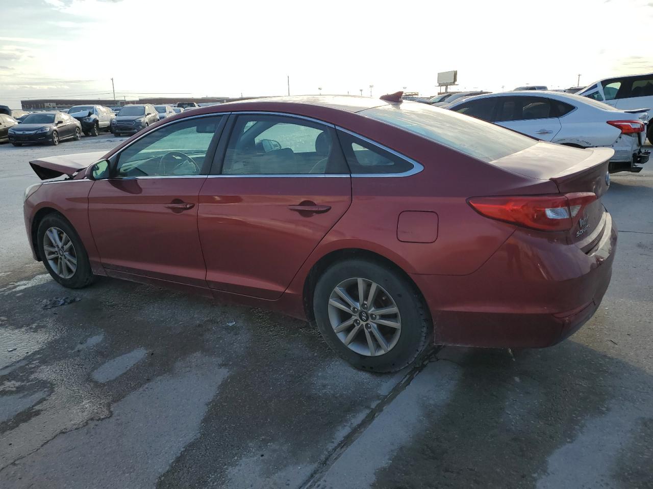 2016 Hyundai Sonata VIN 5NPE24AF0GH287279 Copart auction photo, front end / minor dent/scratches damage thumbnail 2