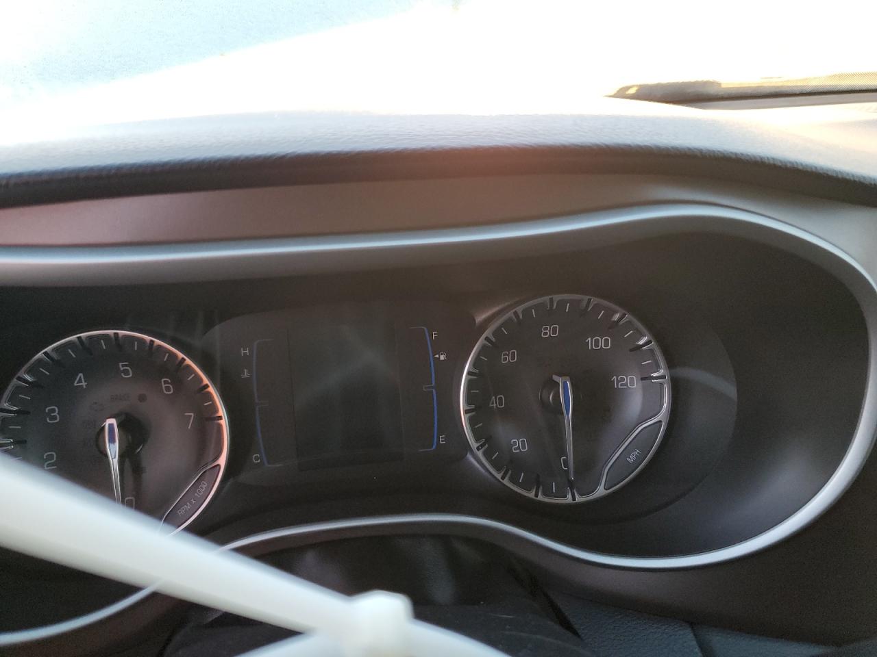 2018 Chrysler Pacifica VIN 2C4RC1CG8JR158560 Copart auction photo, water/flood damage thumbnail 9