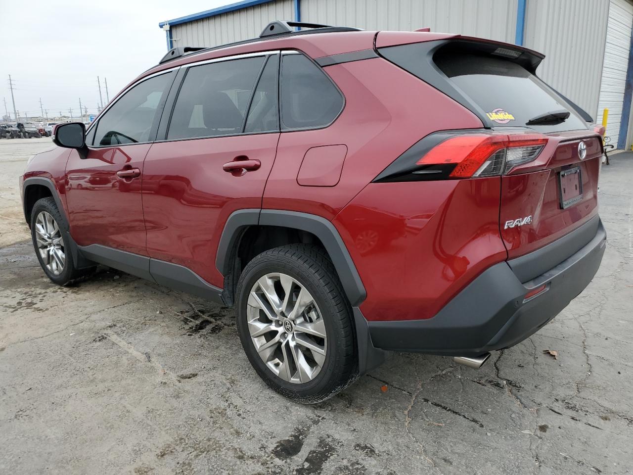 2021 Toyota RAV 4 VIN 2T3C1RFV9MW130006 Copart auction photo, front end / side damage thumbnail 2