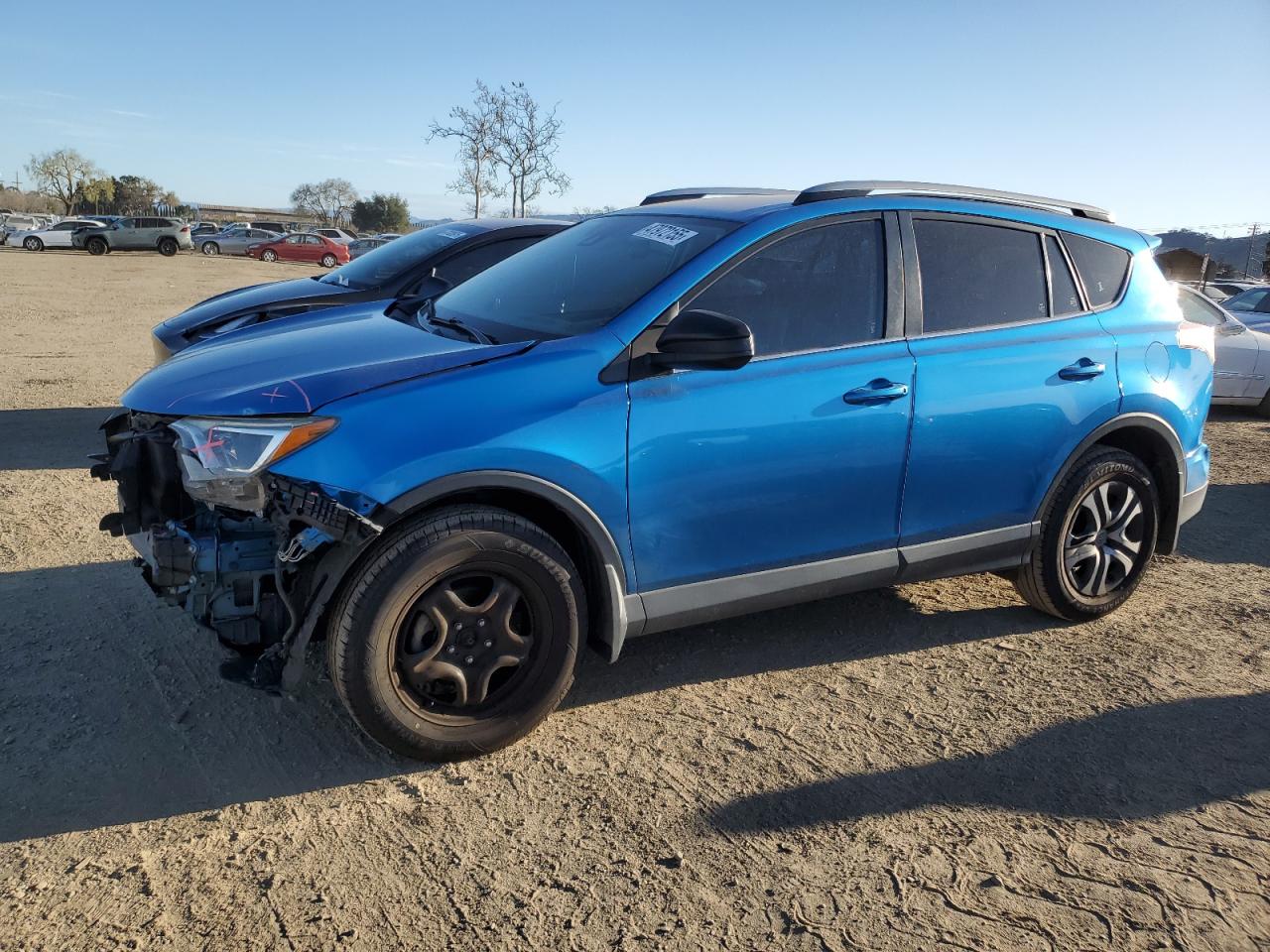 2017 Toyota RAV 4 VIN JTMZFREV5HJ136421
