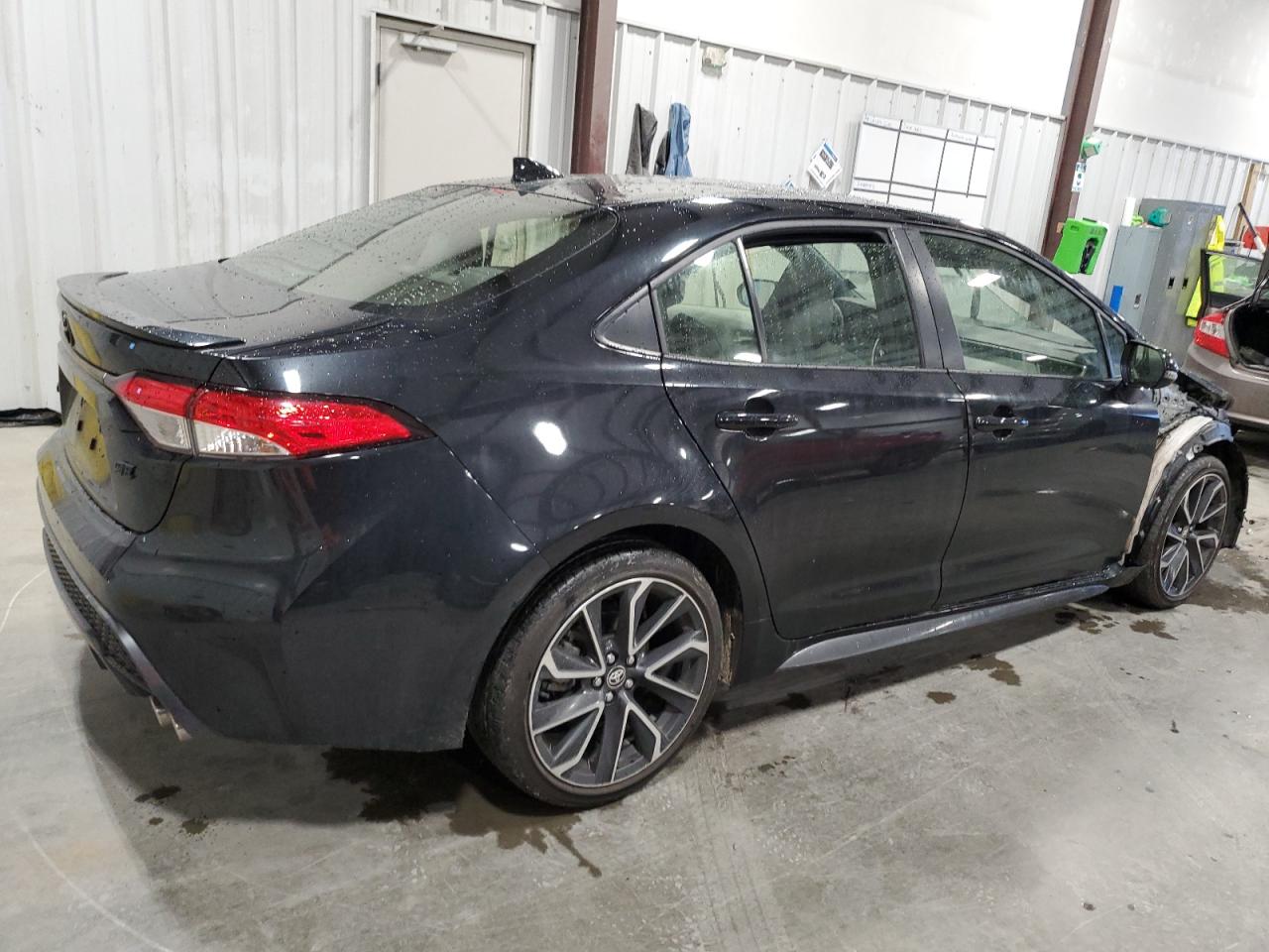 2022 Toyota Corolla VIN JTDS4MCE2NJ098879 Copart auction photo, front end / top/roof damage thumbnail 3