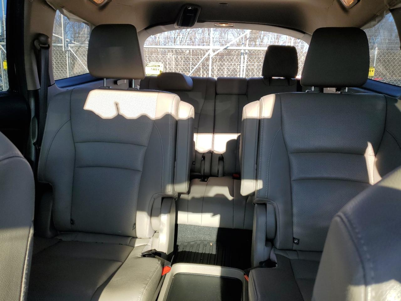 2017 Honda Pilot VIN 5FNYF6H04HB071482 Copart auction photo, all over damage thumbnail 10