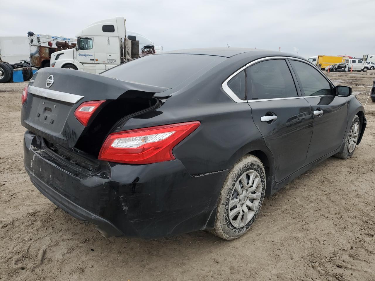 2016 Nissan Altima VIN 1N4AL3AP2GC284092 Copart auction photo, front end / rear end damage thumbnail 3