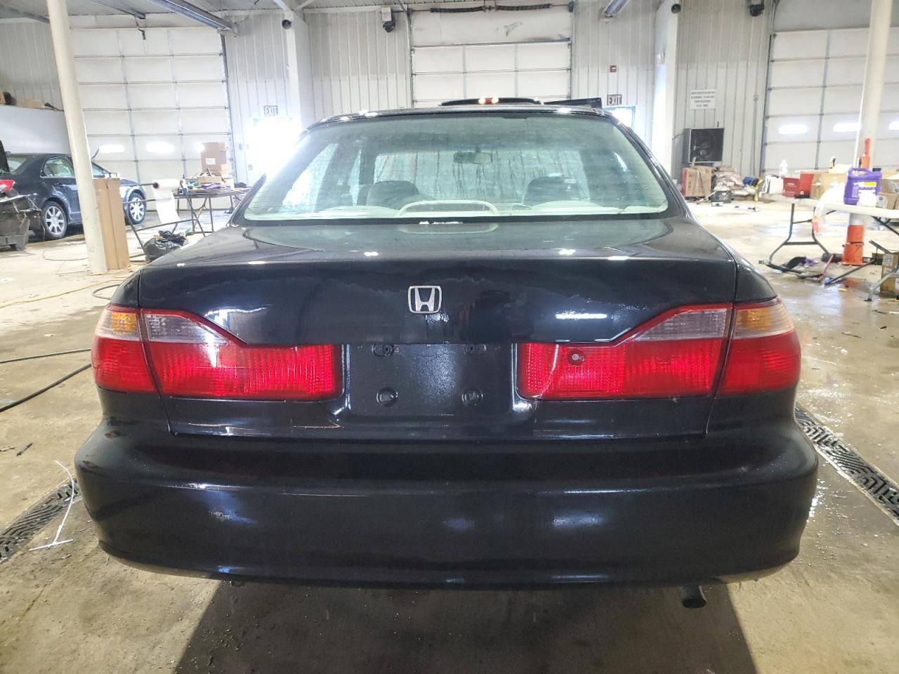 1998 Honda Accord VIN 1HGCG5652WA234153 Copart auction photo, all over / mechanical damage thumbnail 6