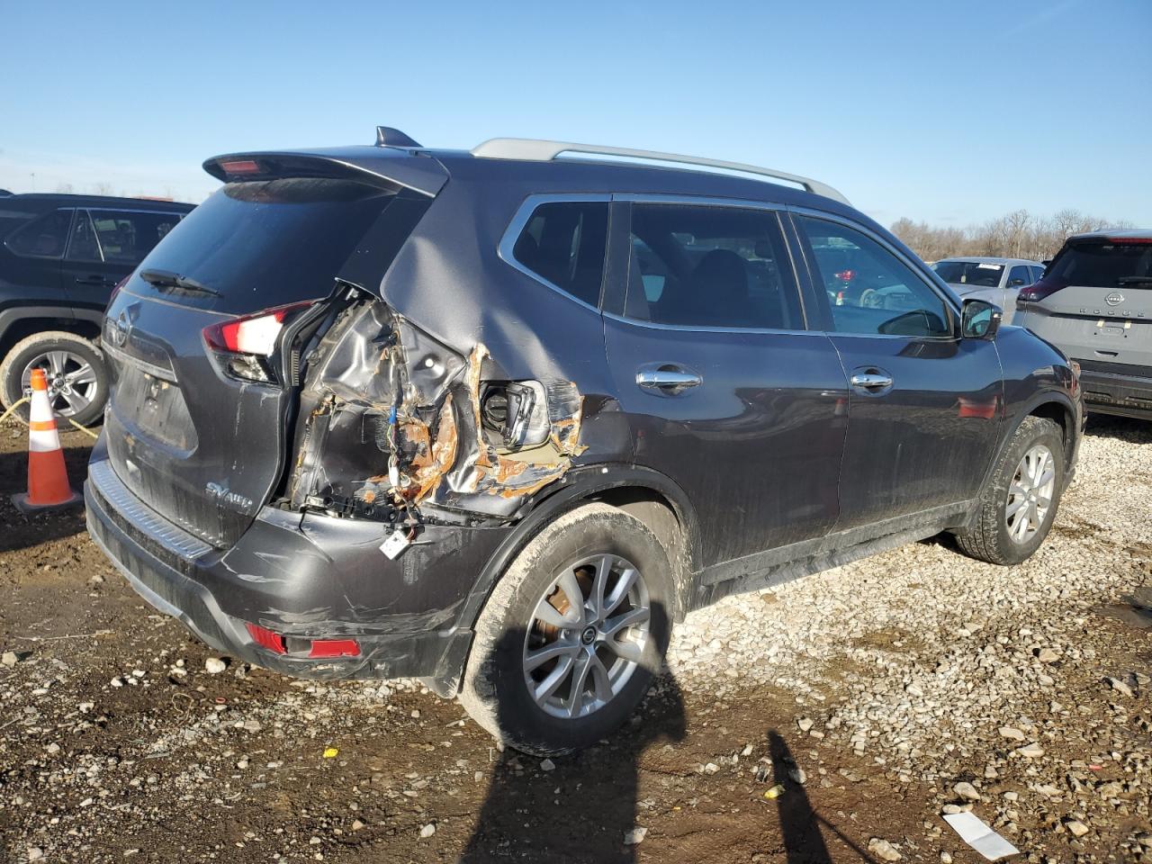 2017 Nissan Rogue VIN 5N1AT2MVXHC730761 Copart auction photo, rear end damage thumbnail 3
