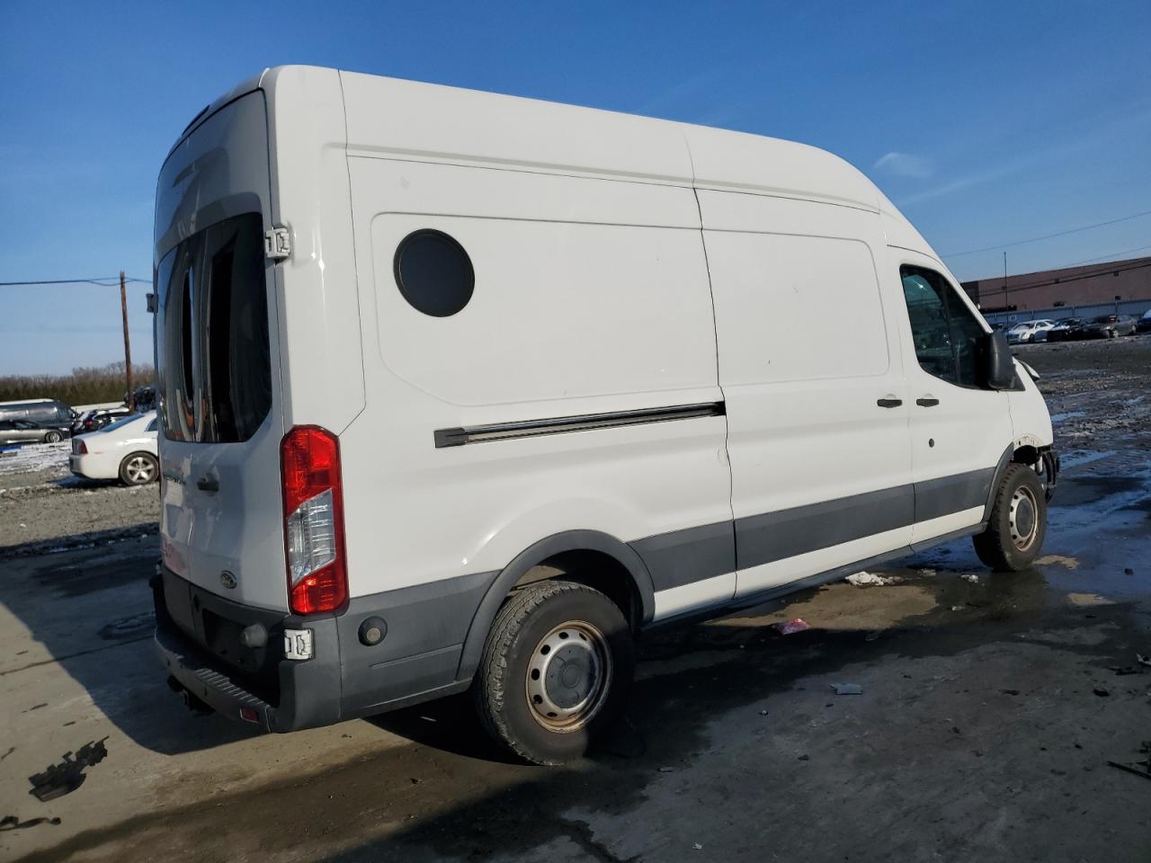 2016 Ford Transit VIN 1FTYR2XG2GKB31081 Copart auction photo, front end damage thumbnail 3