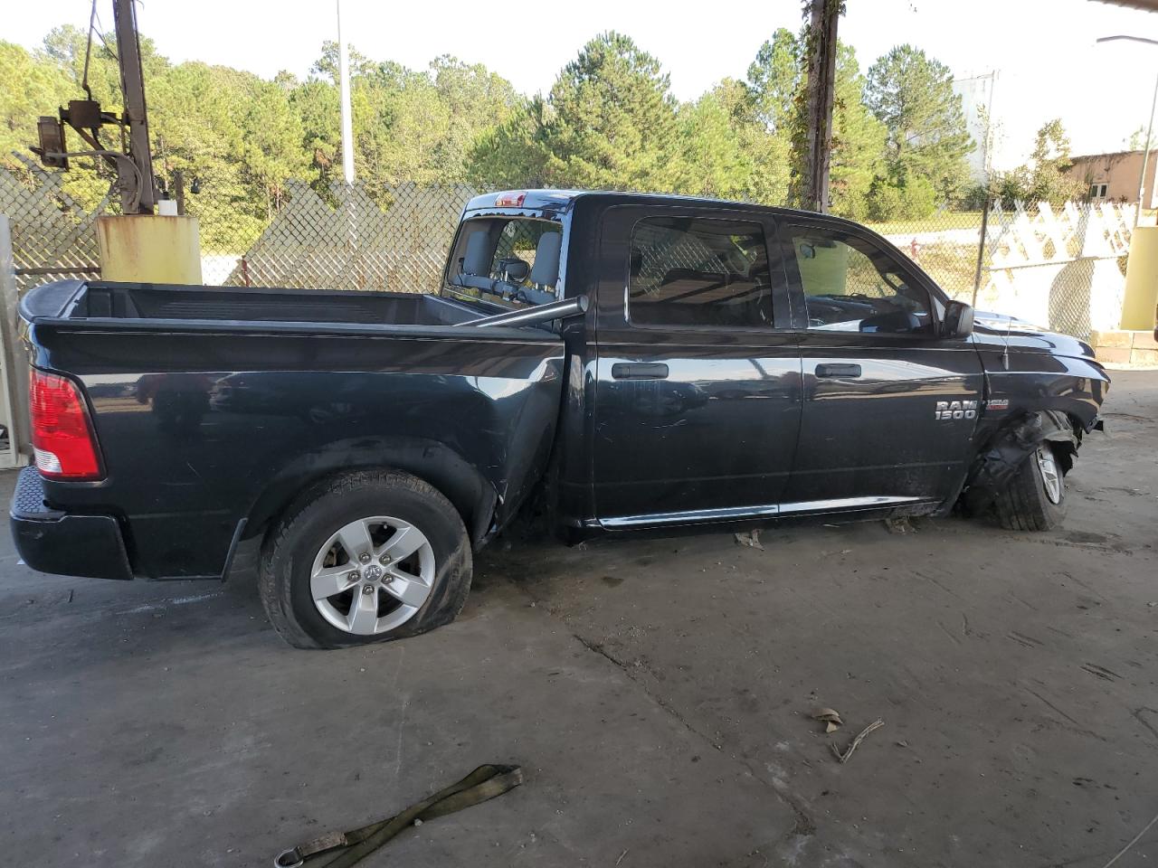 2016 RAM 1500 VIN 3C6RR7KT2GG371204 Copart auction photo, front end damage thumbnail 3