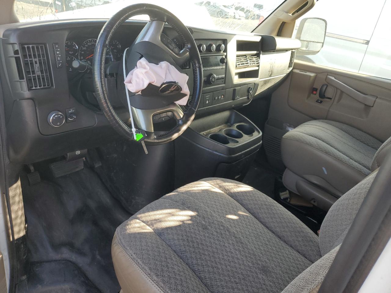 2018 GMC Savana VIN 1GTW7AFPXJ1221665 Copart auction photo, front end damage thumbnail 8