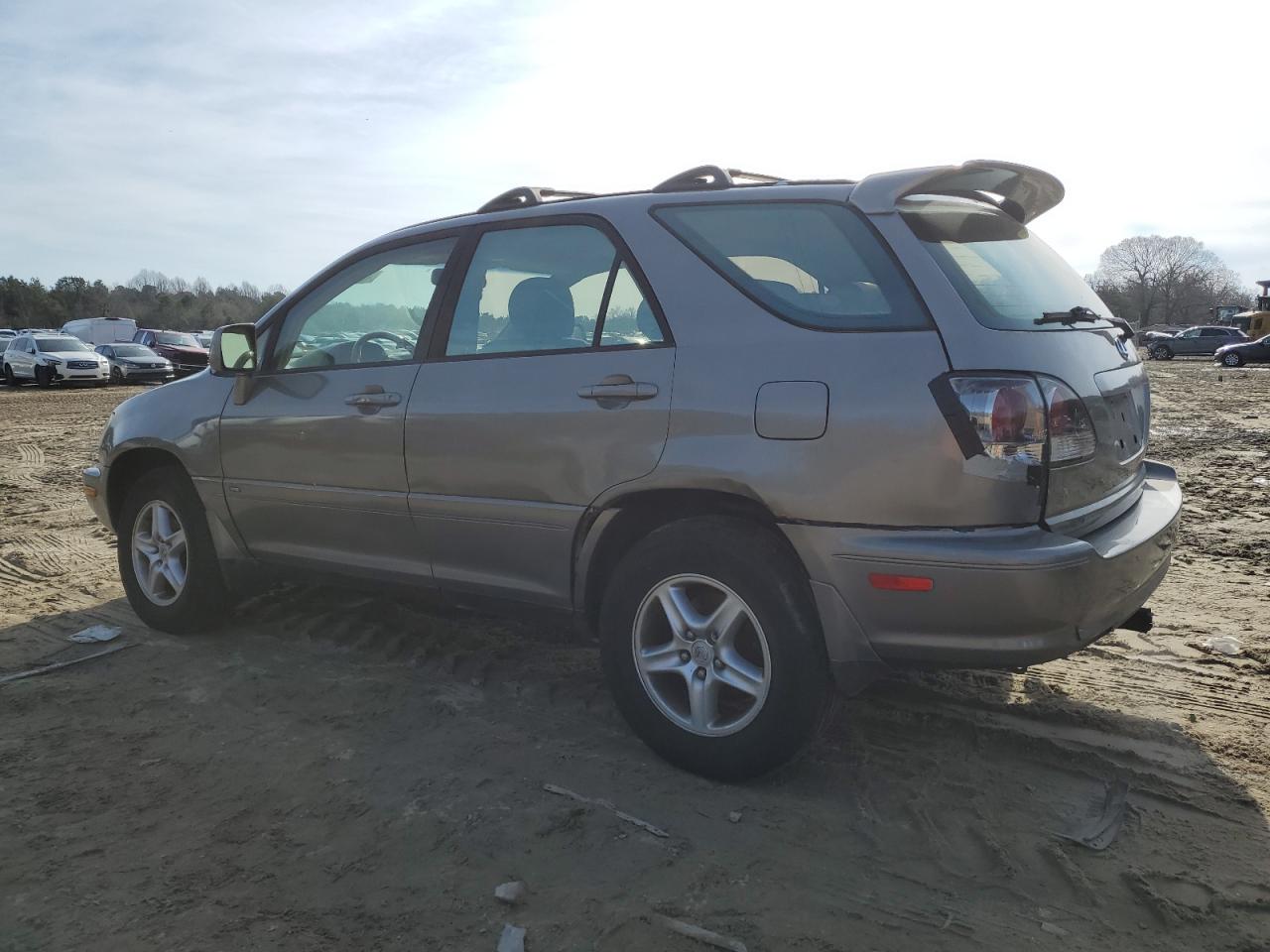 2003 Lexus RX VIN JTJHF10U230295890 Copart auction photo, rear end / minor dent/scratches damage thumbnail 2