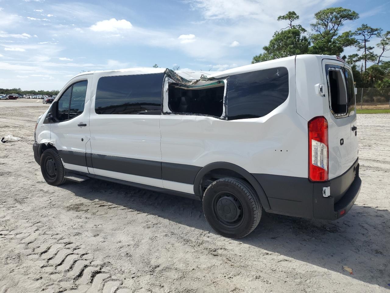 2023 Ford Transit VIN 1FBAX2Y84PKA89550 Copart auction photo, top/roof damage thumbnail 2