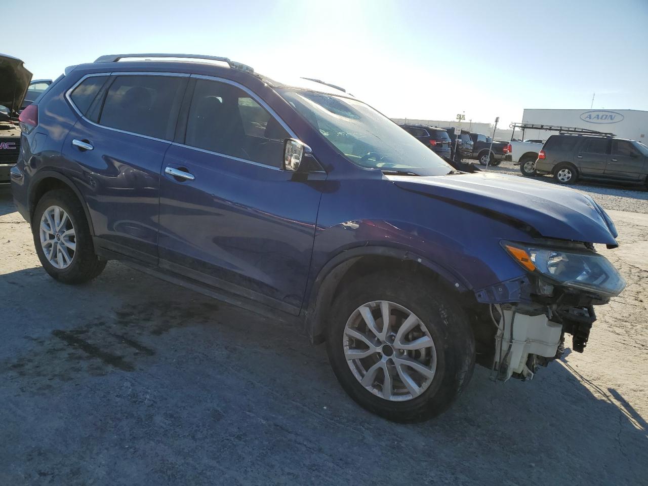 2018 Nissan Rogue VIN 5N1AT2MT2JC758607 Copart auction photo, front end / side damage thumbnail 4