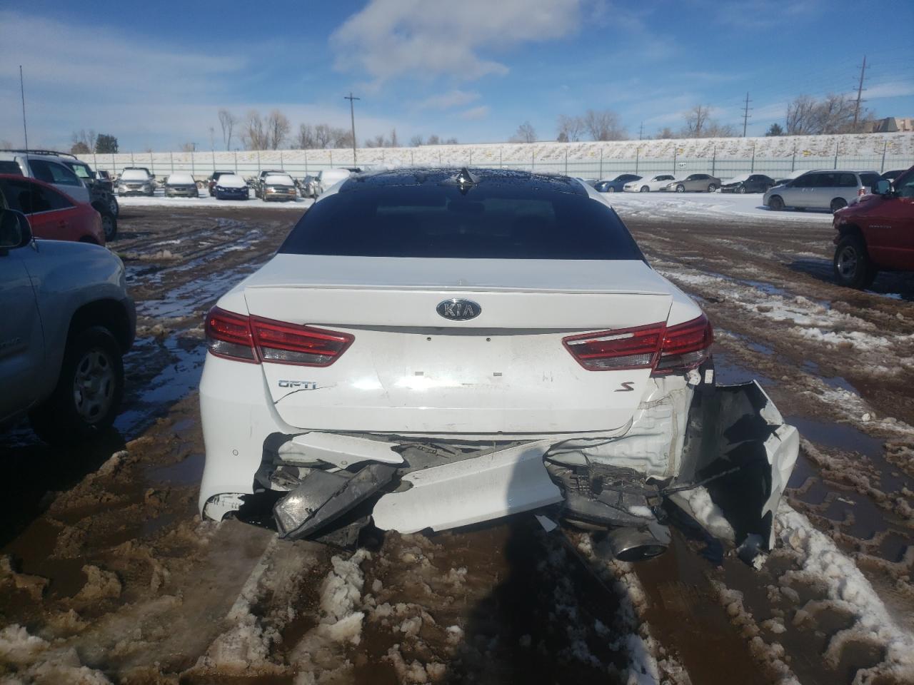 2018 KIA Optima VIN 5XXGT4L32JG237995 Copart auction photo, all over damage thumbnail 6