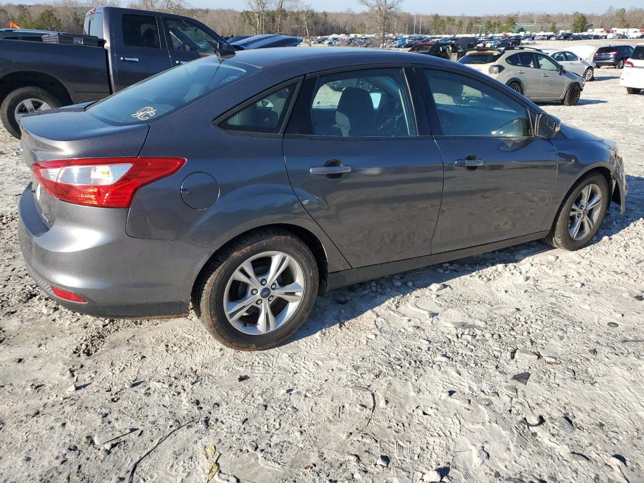 2014 Ford Focus VIN 1FADP3F28EL258480 Copart auction photo, front end damage thumbnail 3