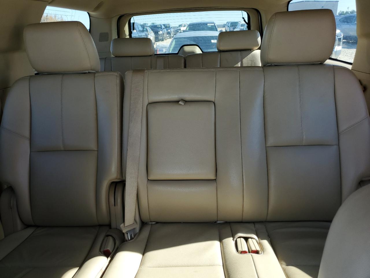 2013 Chevrolet Suburban VIN 1GNSCJE05DR235713 Copart auction photo, mechanical / side damage thumbnail 10