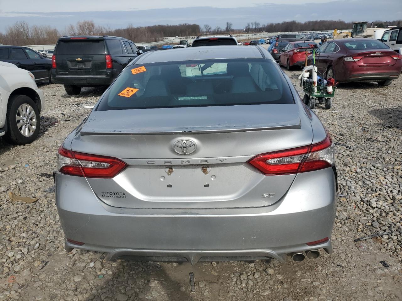 2018 Toyota Camry VIN 4T1B11HKXJU636738 Copart auction photo, front end damage thumbnail 6