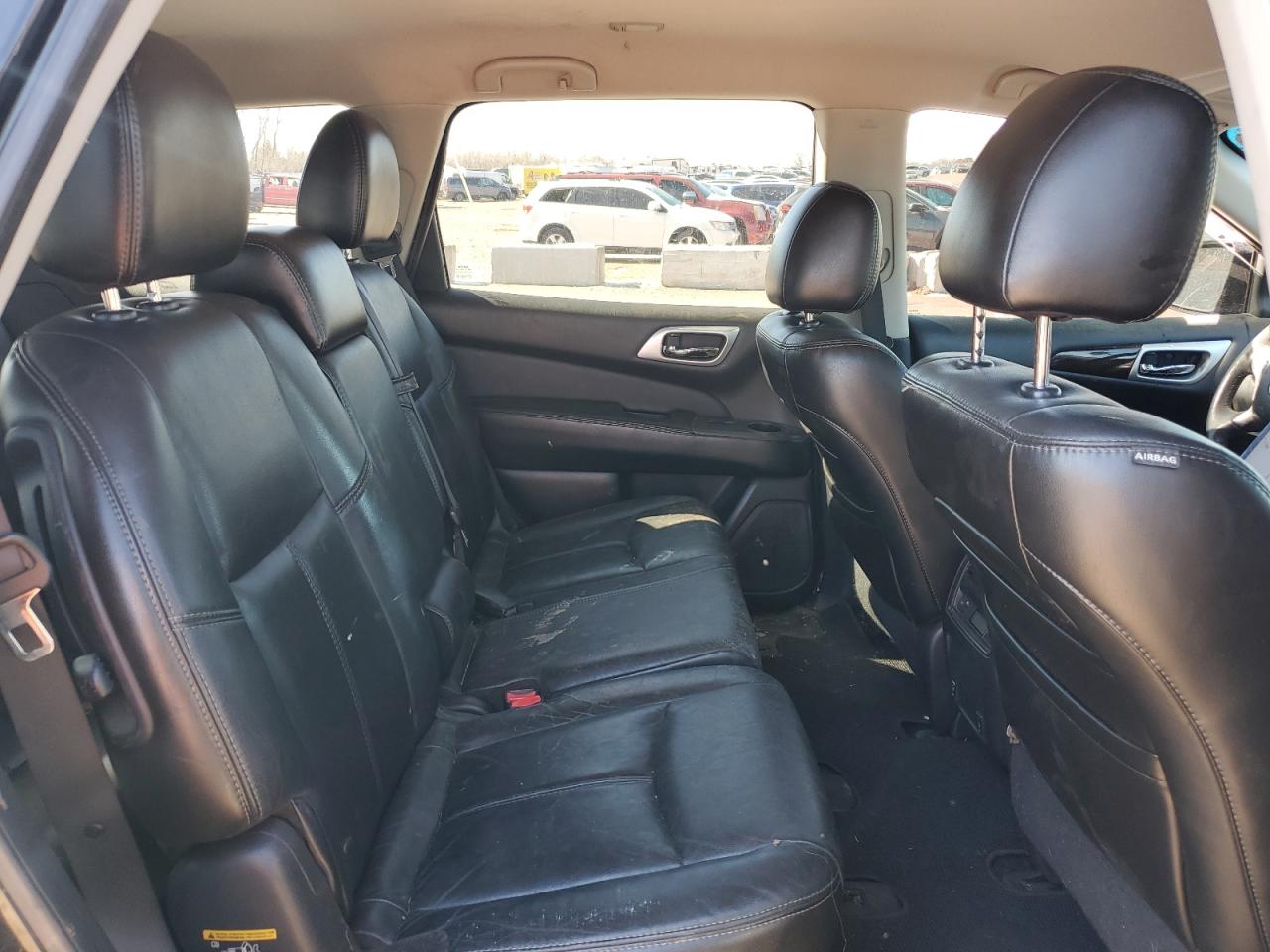 2013 Nissan Pathfinder VIN 5N1AR2MN3DC677846 Copart auction photo, rear end / minor dent/scratches damage thumbnail 11