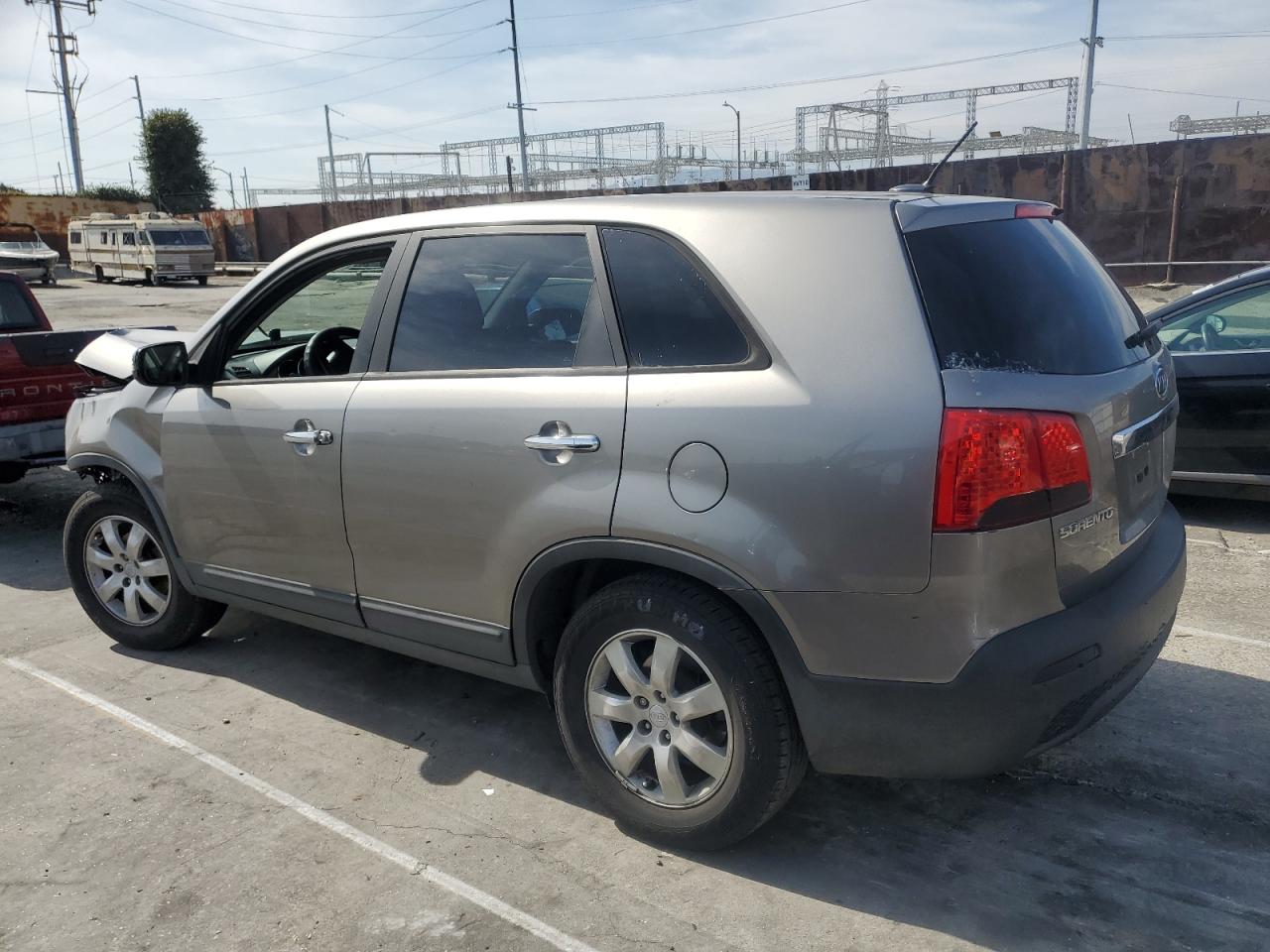 2011 KIA Sorento VIN 5XYKT3A17BG187212 Copart auction photo, vandalism / front end damage thumbnail 2