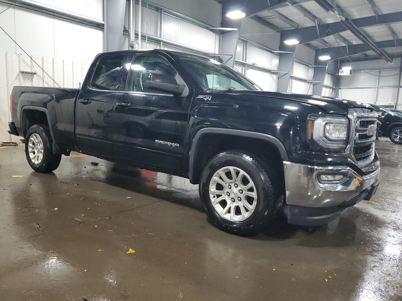 2017 GMC Sierra VIN 1GTV2MEC0HZ387182 Copart auction photo, front end / side damage thumbnail 4