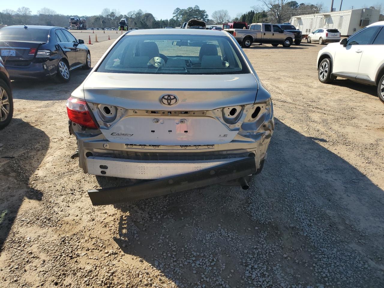 2015 Toyota Camry VIN 4T1BF1FK0FU473853 Copart auction photo, rear end / minor dent/scratches damage thumbnail 6