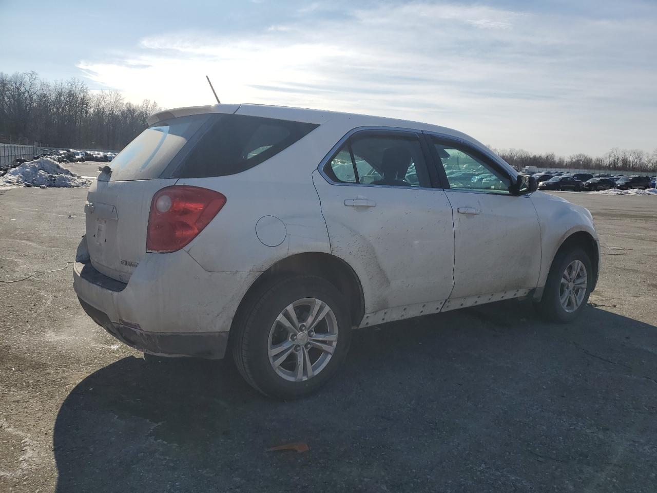 2014 Chevrolet Equinox VIN 2GNALAEK2E1158953 Copart auction photo, front end / rear end damage thumbnail 3