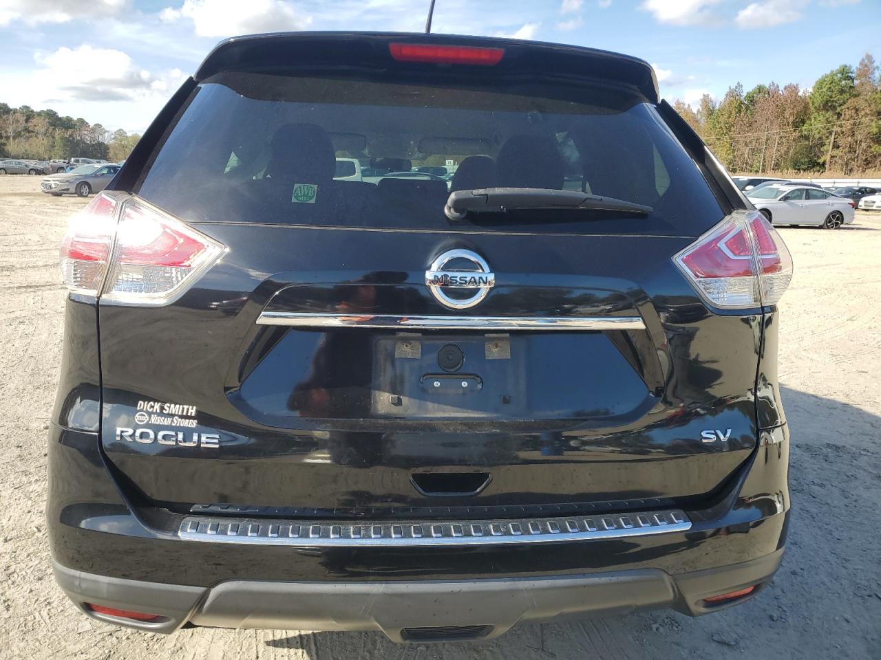 2015 Nissan Rogue VIN KNMAT2MT0FP585870 Copart auction photo, side damage thumbnail 6