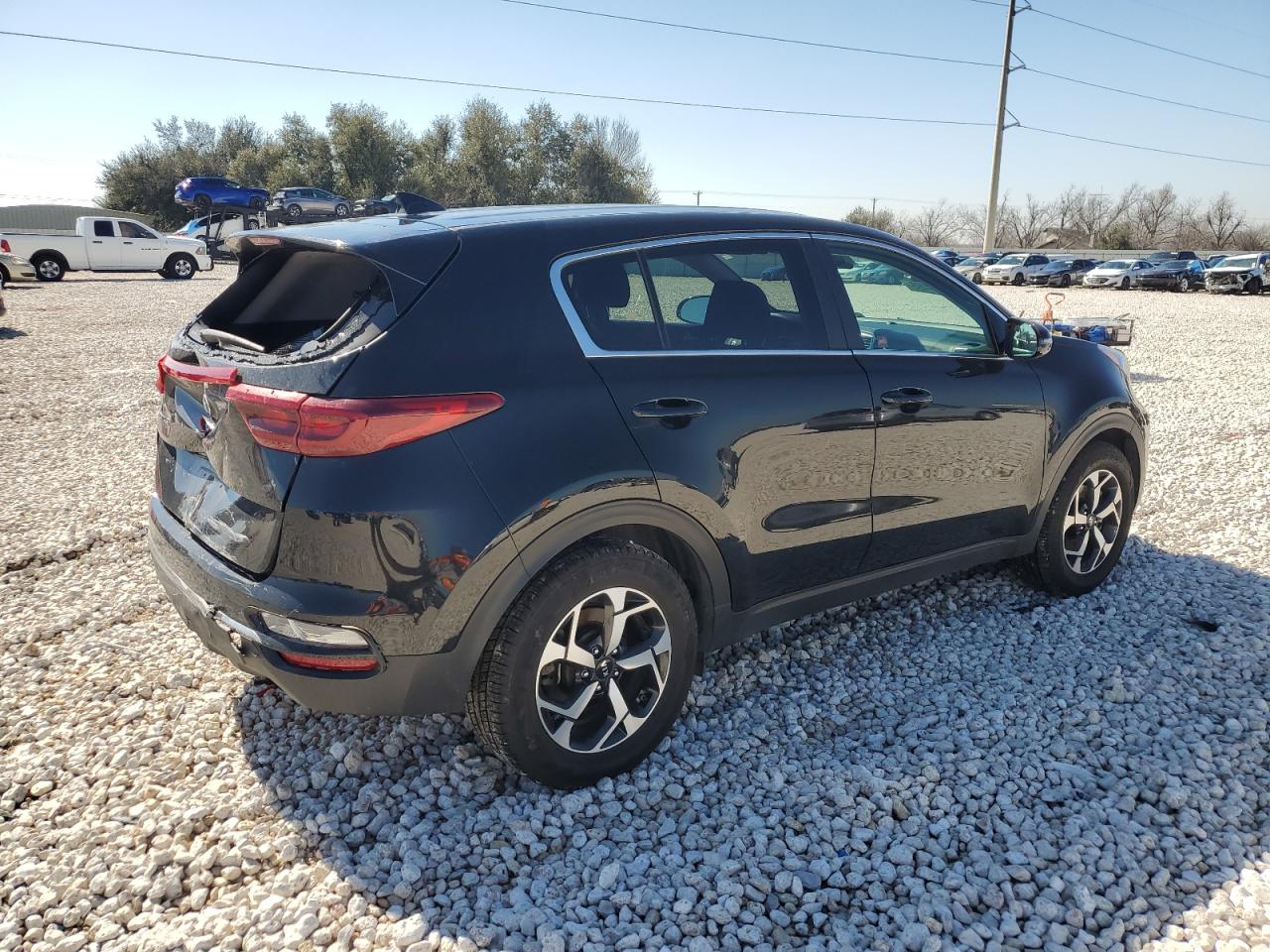 2020 KIA Sportage VIN KNDPM3AC2L7703057 Copart auction photo, front end damage thumbnail 3