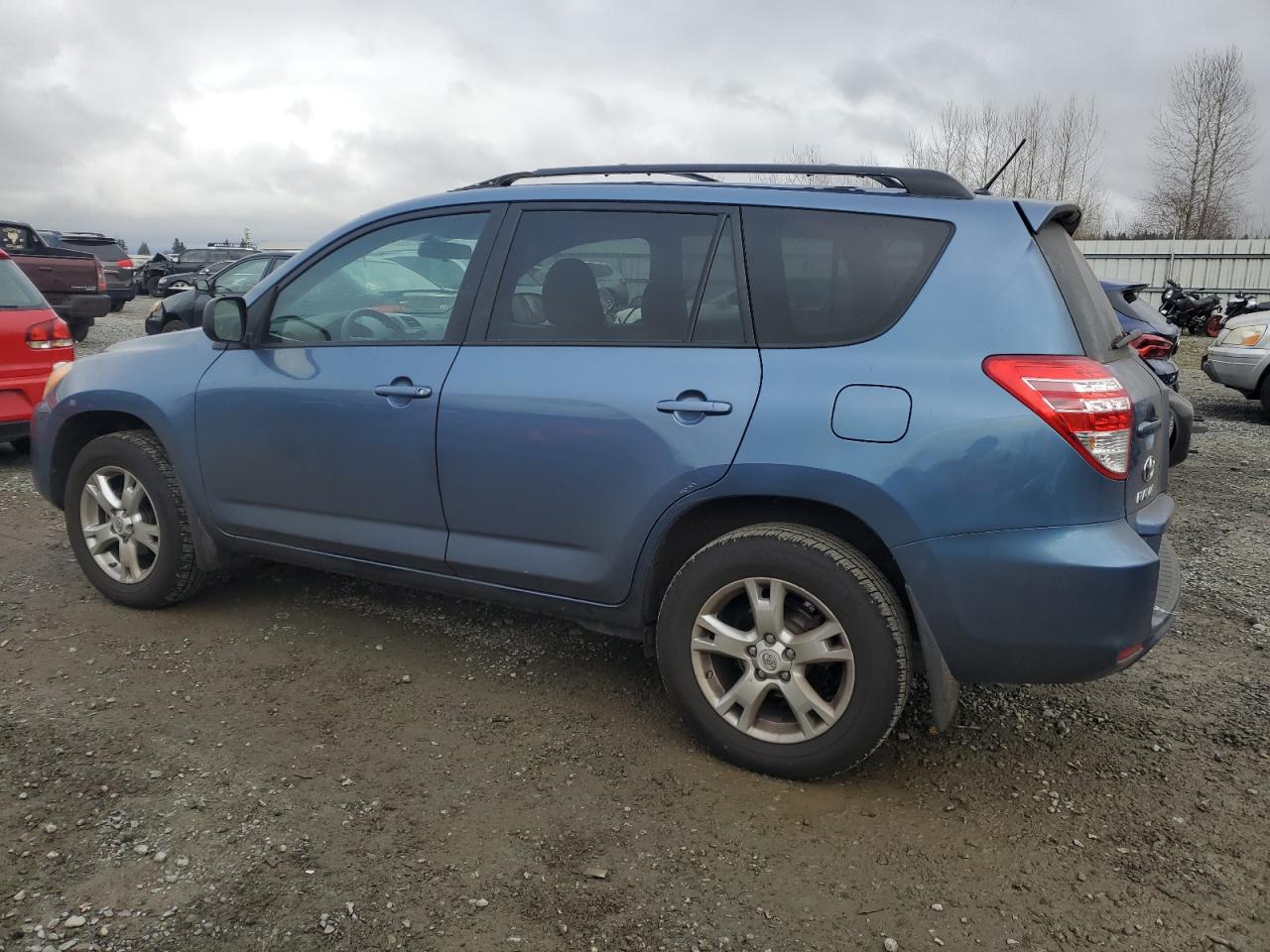 2011 Toyota RAV 4 VIN 2T3BF4DV8BW105128 Copart auction photo, side / rear end damage thumbnail 2