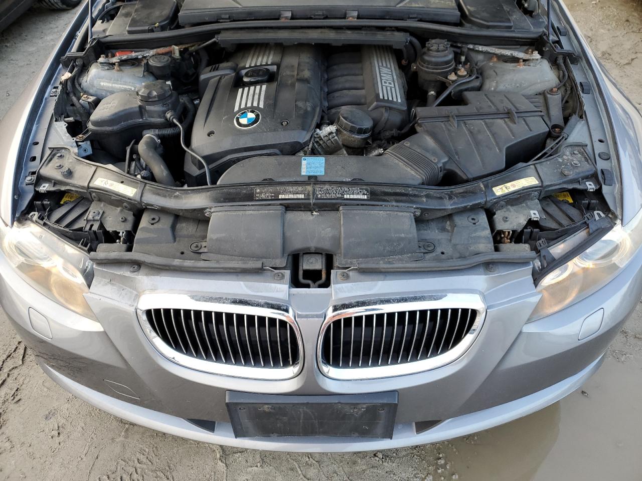 2007 BMW 3er VIN WBAWV53557P077607 Copart auction photo, minor dent/scratches damage thumbnail 11