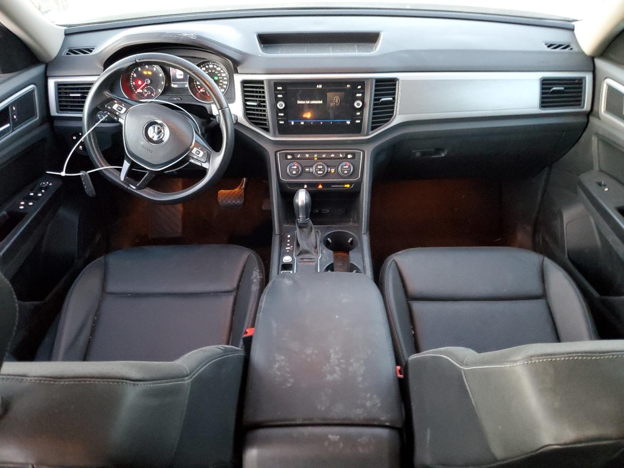 2019 Volkswagen Atlas VIN 1V2DR2CA9KC579822 Copart auction photo, vandalism damage thumbnail 8