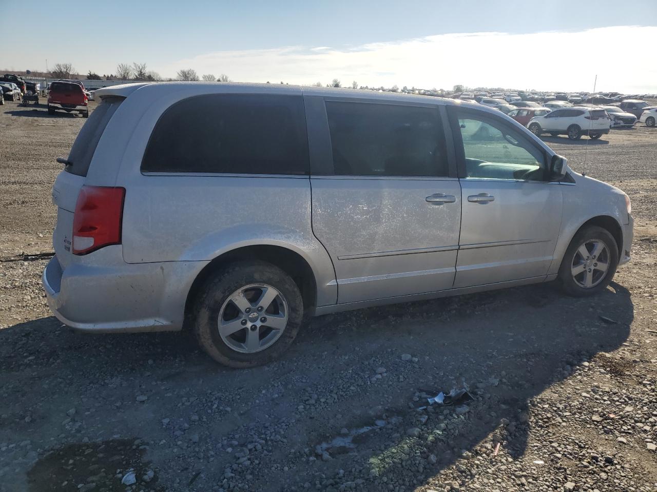 2012 Dodge Caravan VIN 2C4RDGDG5CR177875 Copart auction photo, front end / side damage thumbnail 3