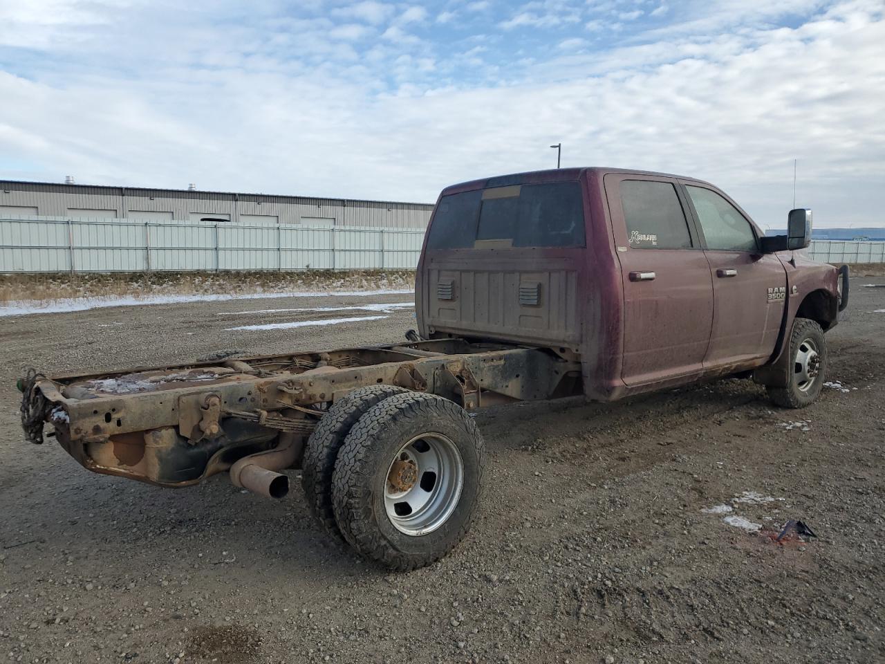 2018 RAM 3500 VIN 3C7WRTCL5JG124871 Copart auction photo, front end / side damage thumbnail 3
