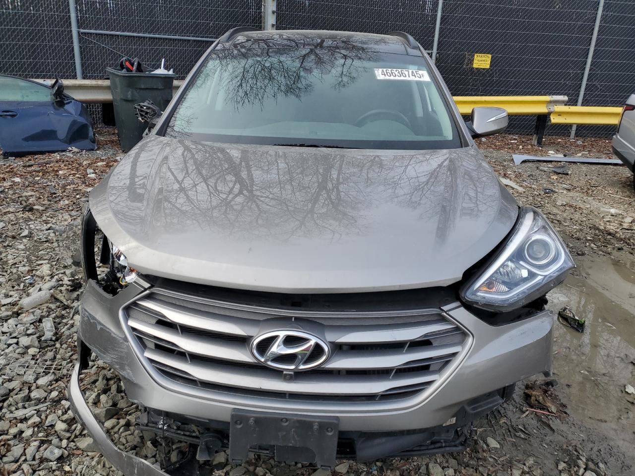 2017 Hyundai Santa Fe VIN 5XYZWDLA4HG470314 Copart auction photo, front end / side damage thumbnail 5