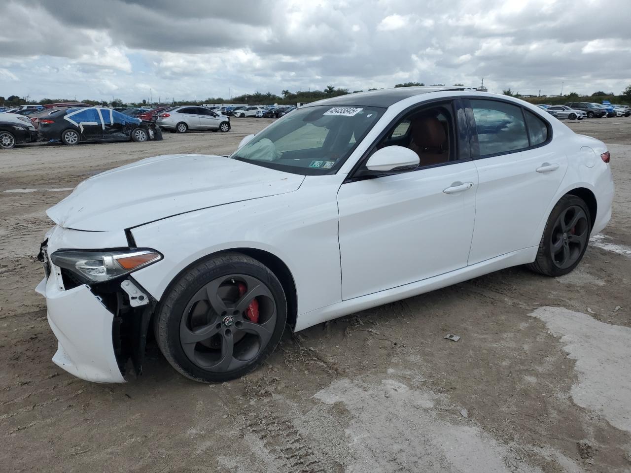 2017 Alfa Romeo Giulia VIN ZARFAEDN3H7553549