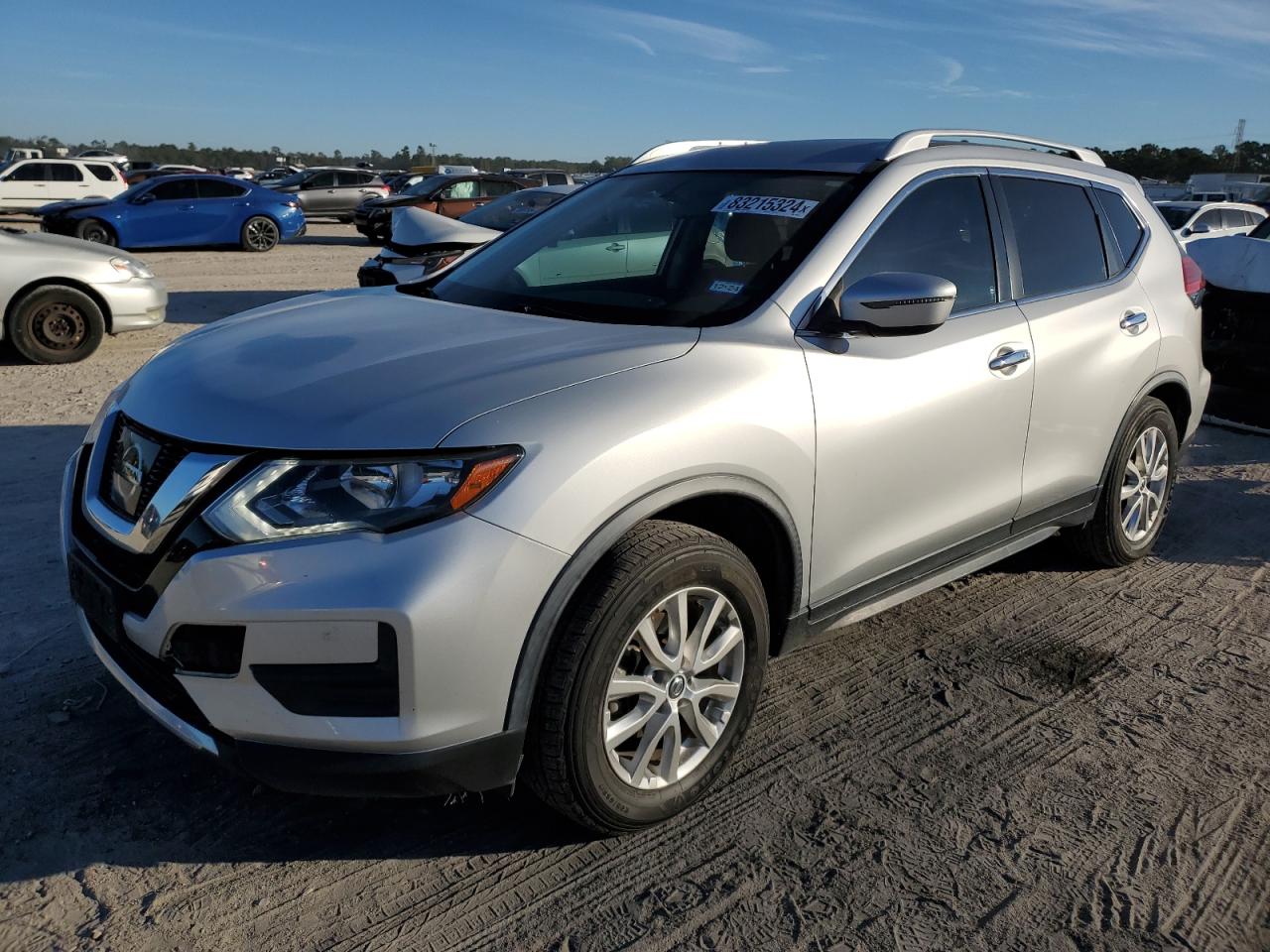 2017 Nissan Rogue VIN JN8AT2MT4HW405772