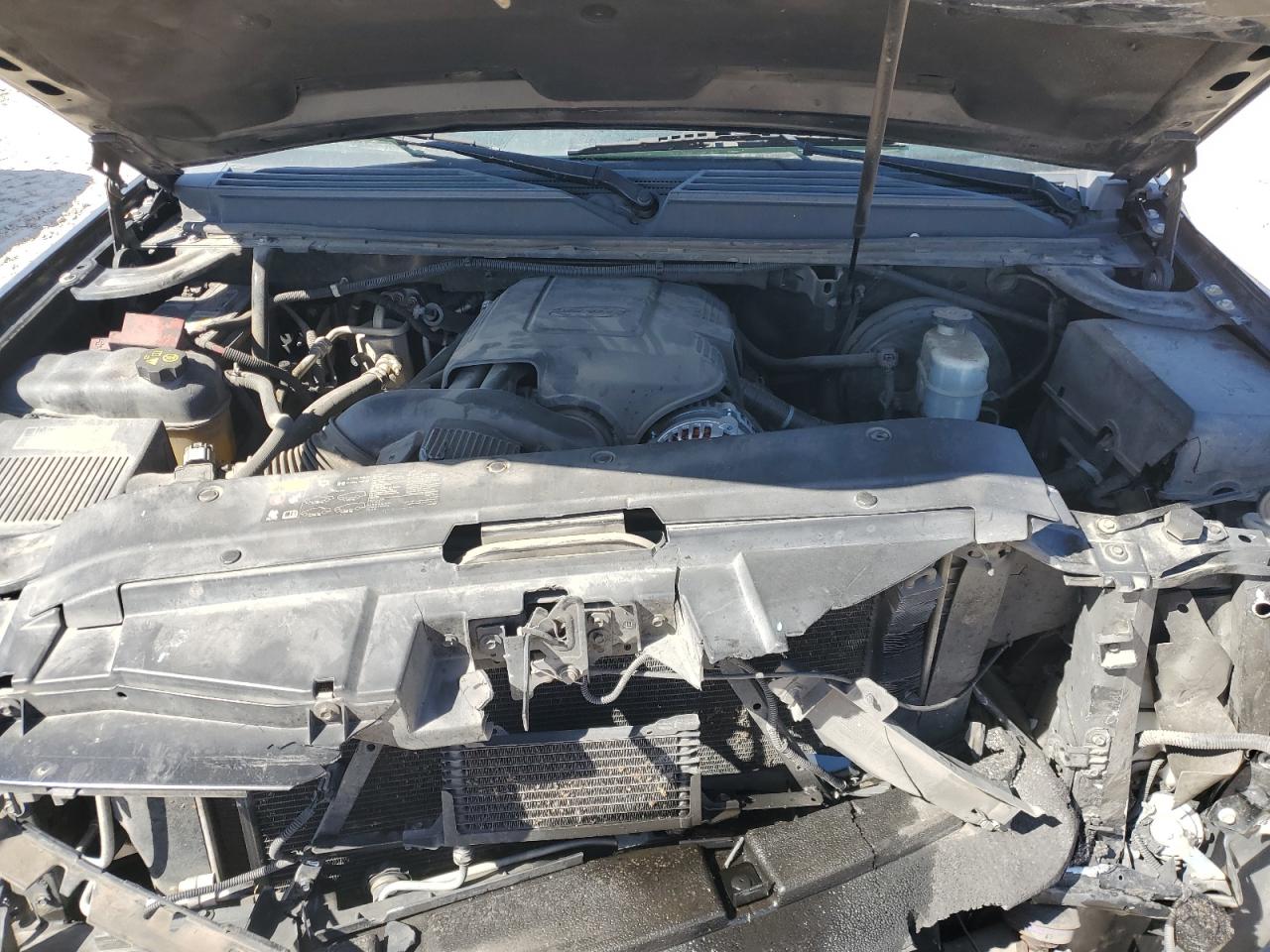 2011 Chevrolet Tahoe VIN 1GNSCBE03BR287067 Copart auction photo, front end / minor dent/scratches damage thumbnail 14