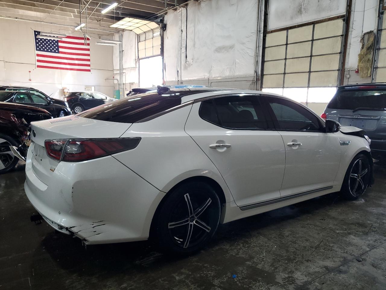 2015 KIA Optima VIN KNAGN4AD2F5088700 Copart auction photo, front end / side damage thumbnail 3