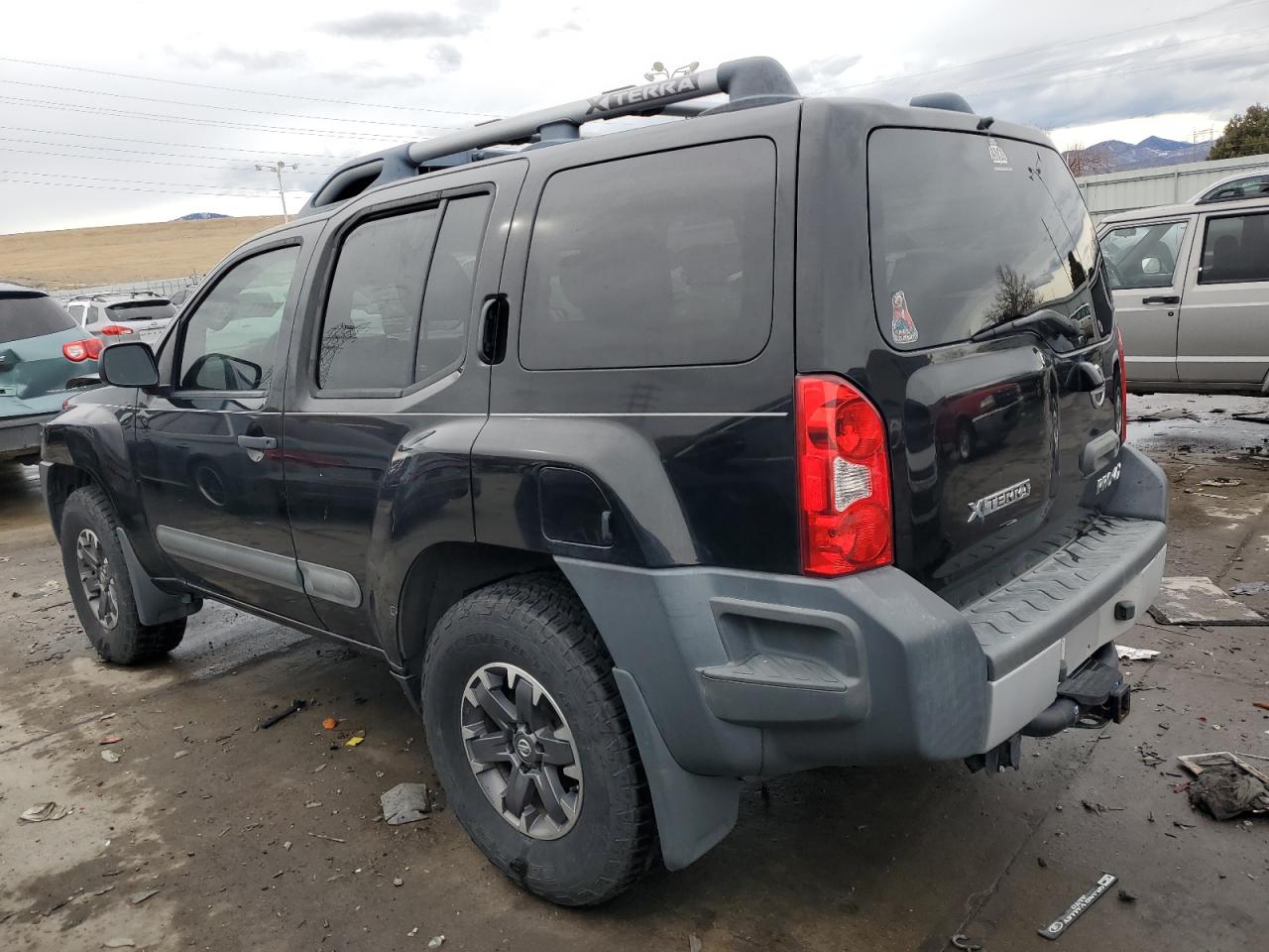 2015 Nissan XTerra VIN 5N1AN0NW2FN662804 Copart auction photo, front end damage thumbnail 2