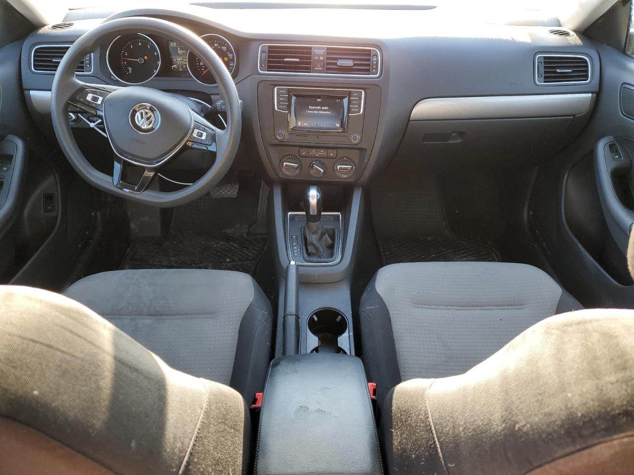2017 Volkswagen Jetta VIN 3VW2B7AJ5HM370904 Copart auction photo, rear end damage thumbnail 8