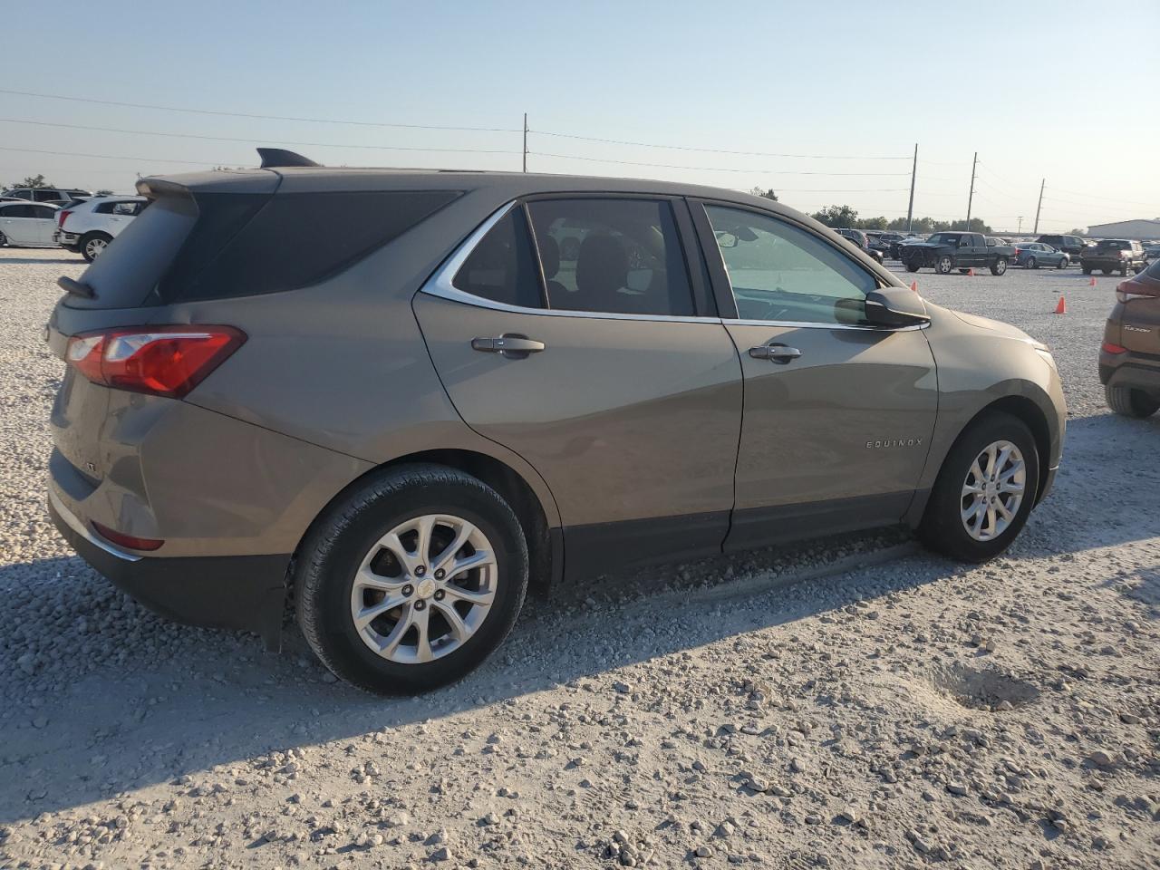 2019 Chevrolet Equinox VIN 3GNAXKEVXKS525912 Copart auction photo, normal wear damage thumbnail 3