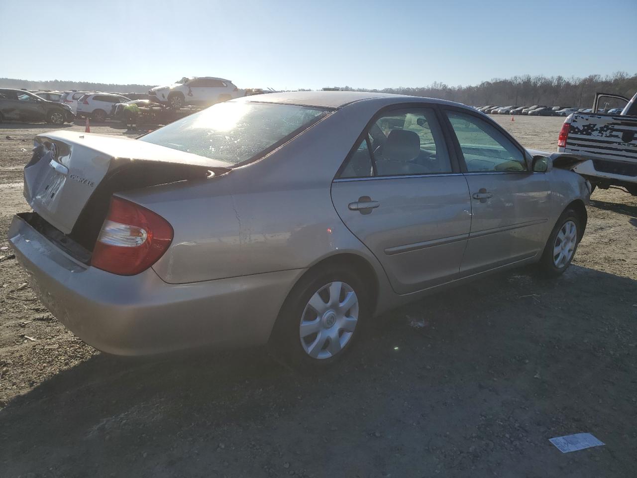 2003 Toyota Camry VIN 4T1BE32K03U660719 Copart auction photo, front end / rear end damage thumbnail 3