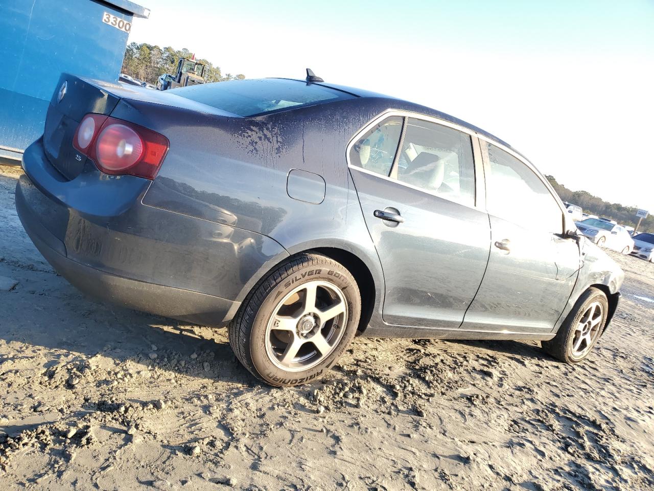 2009 Volkswagen Jetta VIN 3VWRM71K99M127759 Copart auction photo, front end / minor dent/scratches damage thumbnail 3