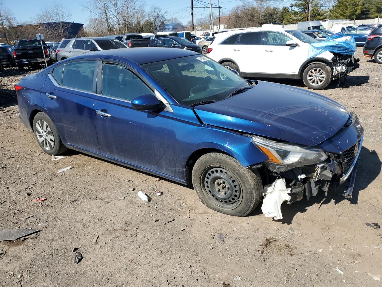 2020 Nissan Altima VIN 1N4BL4BV3LN302704 Copart auction photo, front end / side damage thumbnail 4
