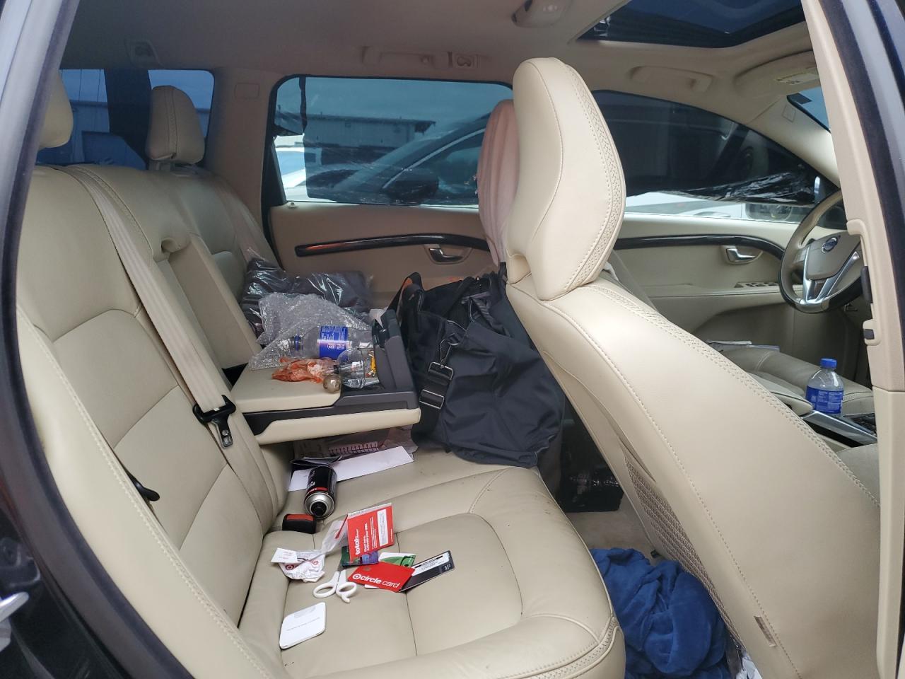 2016 Volvo XC70 VIN YV4612NK6G1261129 Copart auction photo, vandalism damage thumbnail 11