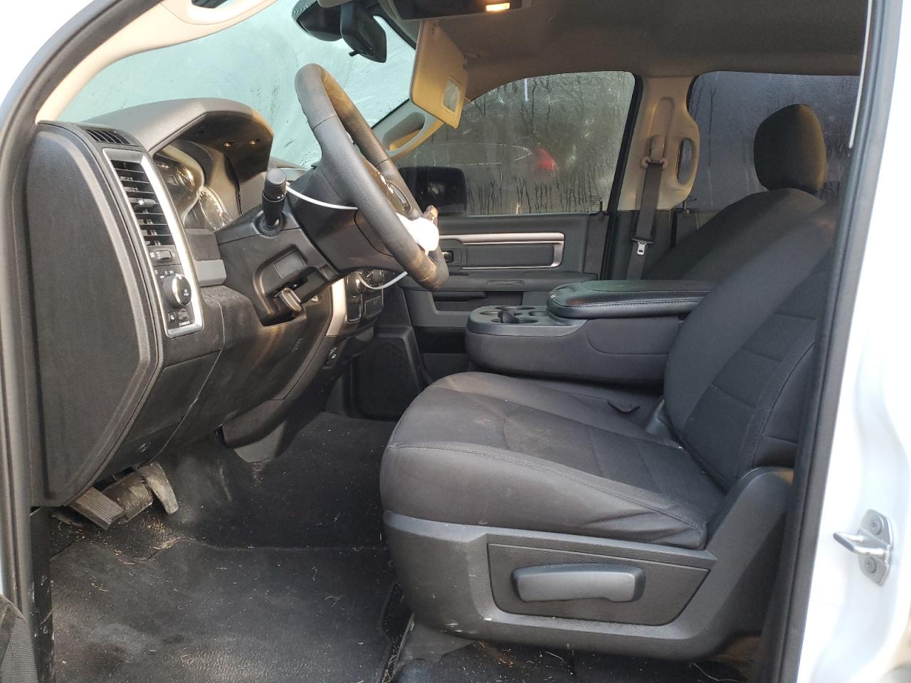 2019 RAM 1500 VIN 1C6RR6LTXKS698007 Copart auction photo, water/flood damage thumbnail 7