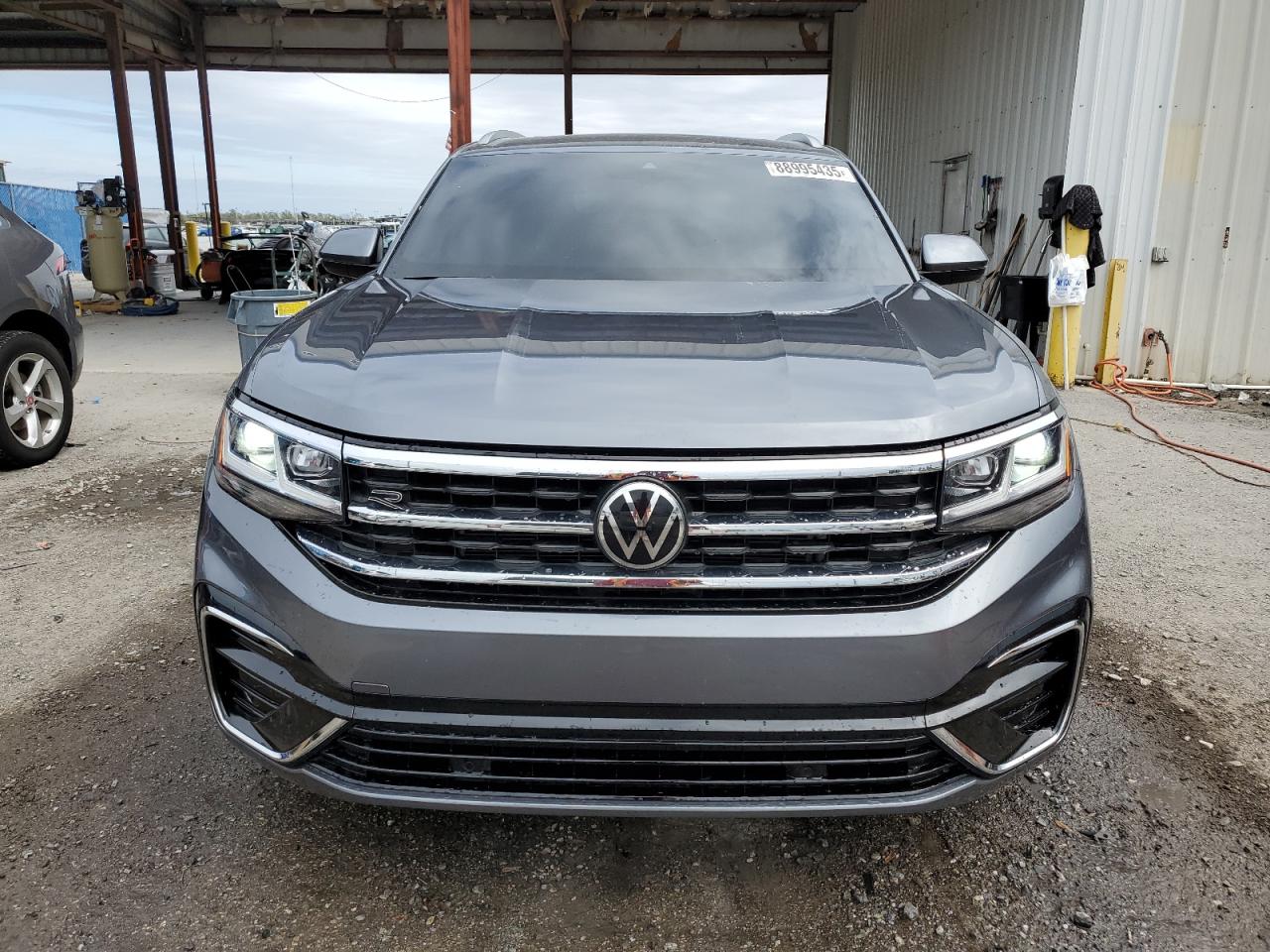 2020 Volkswagen Atlas VIN 1V2RE2CA6LC218759 Copart auction photo, side damage thumbnail 5