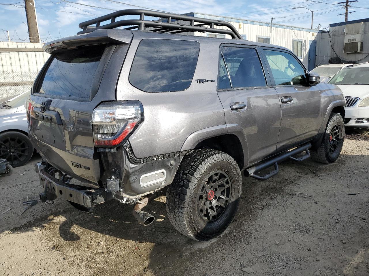 2022 Toyota 4Runner VIN JTELU5JR8N5987495 Copart auction photo, front end / rear end damage thumbnail 3