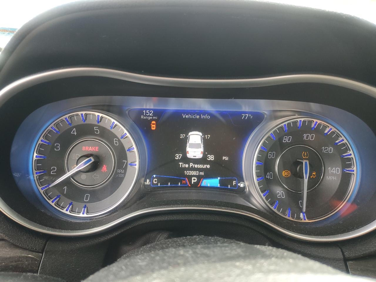 2015 Chrysler 300 VIN 2C3CCAAG9FH818390 Copart auction photo, front end damage thumbnail 9