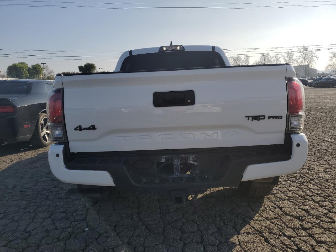 2019 Toyota Tacoma VIN 5TFCZ5AN3KX196231 Copart auction photo, front end / side damage thumbnail 6