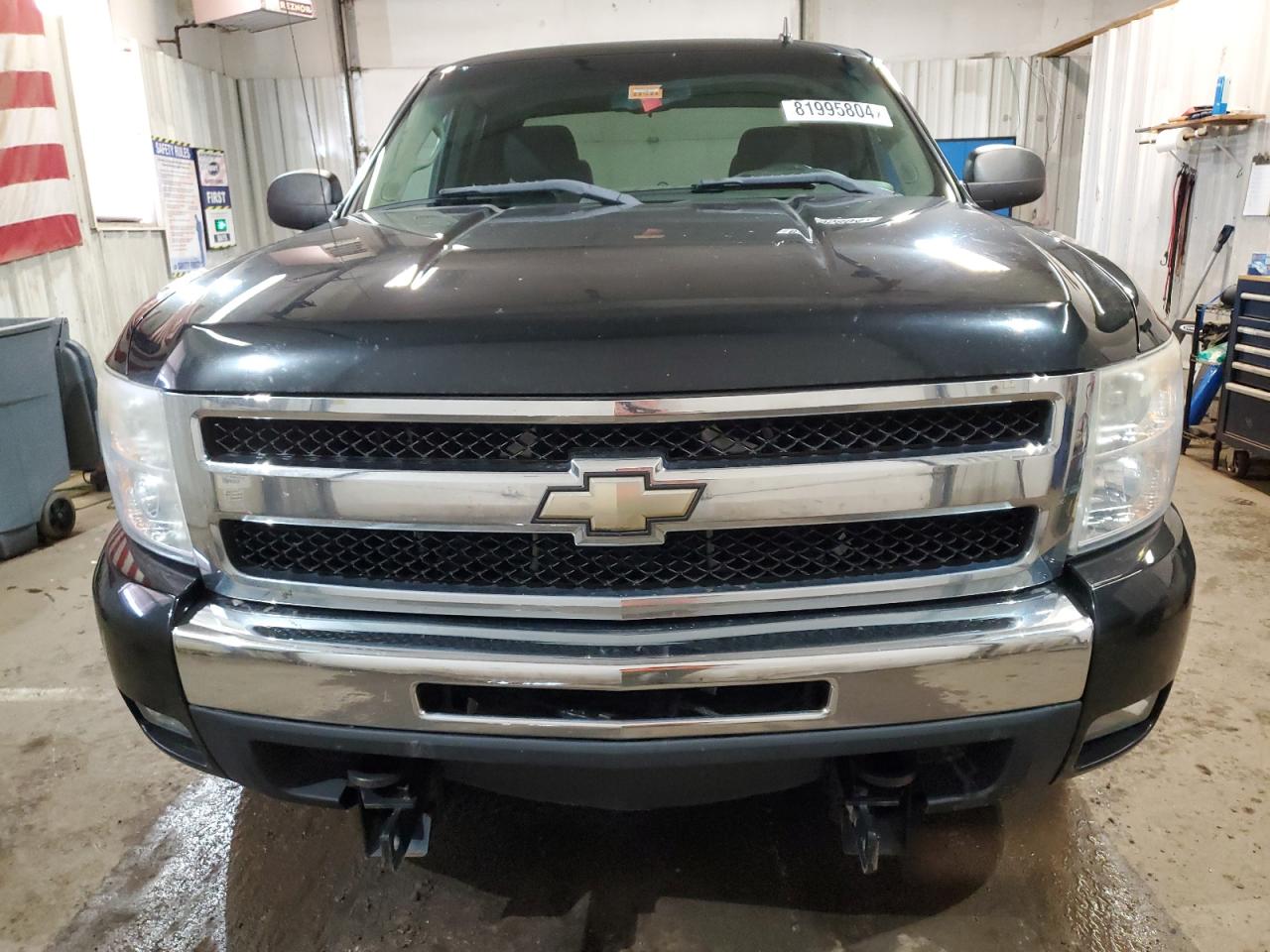 2010 Chevrolet Silverado VIN 1GCSKSE33AZ283170 Copart auction photo, side / minor dent/scratches damage thumbnail 5